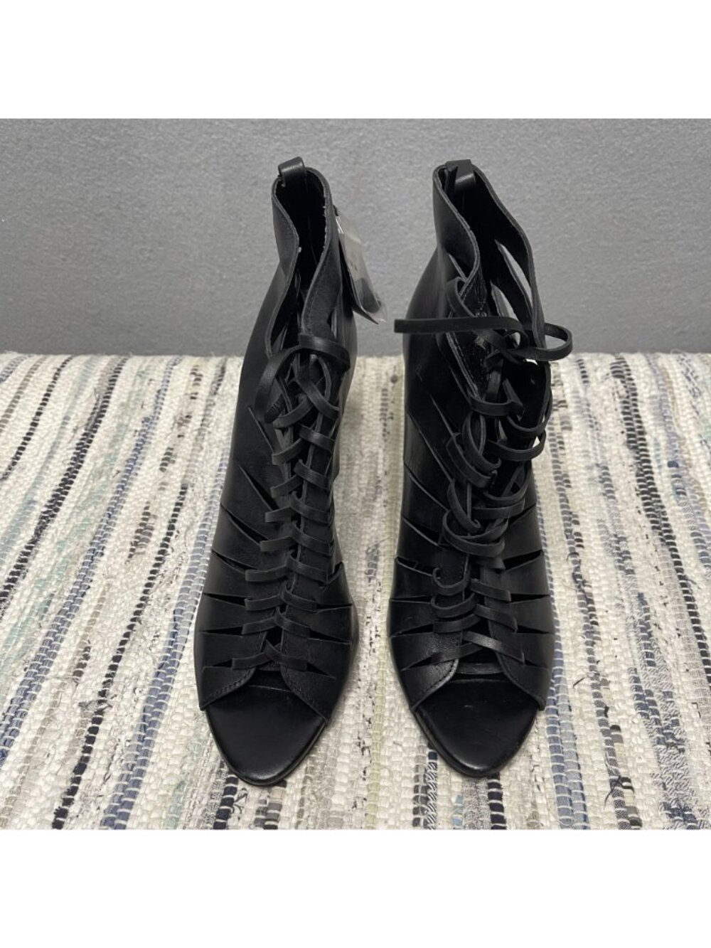 Zara Black Leather Lace-Up Stiletto Booties With Cut-Out Details Size 9 New - Picture 2 of 8
